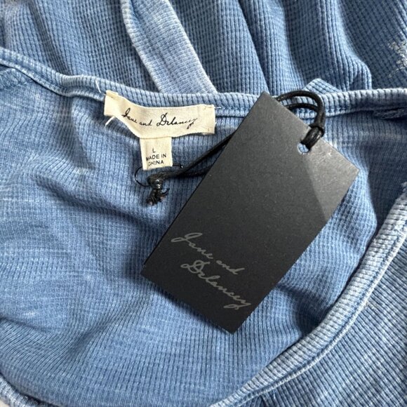 Jane And Delancey Womens Scoop Neck Star-Print Blue Cold Shoulder Top Large New - Picture 3 of 8